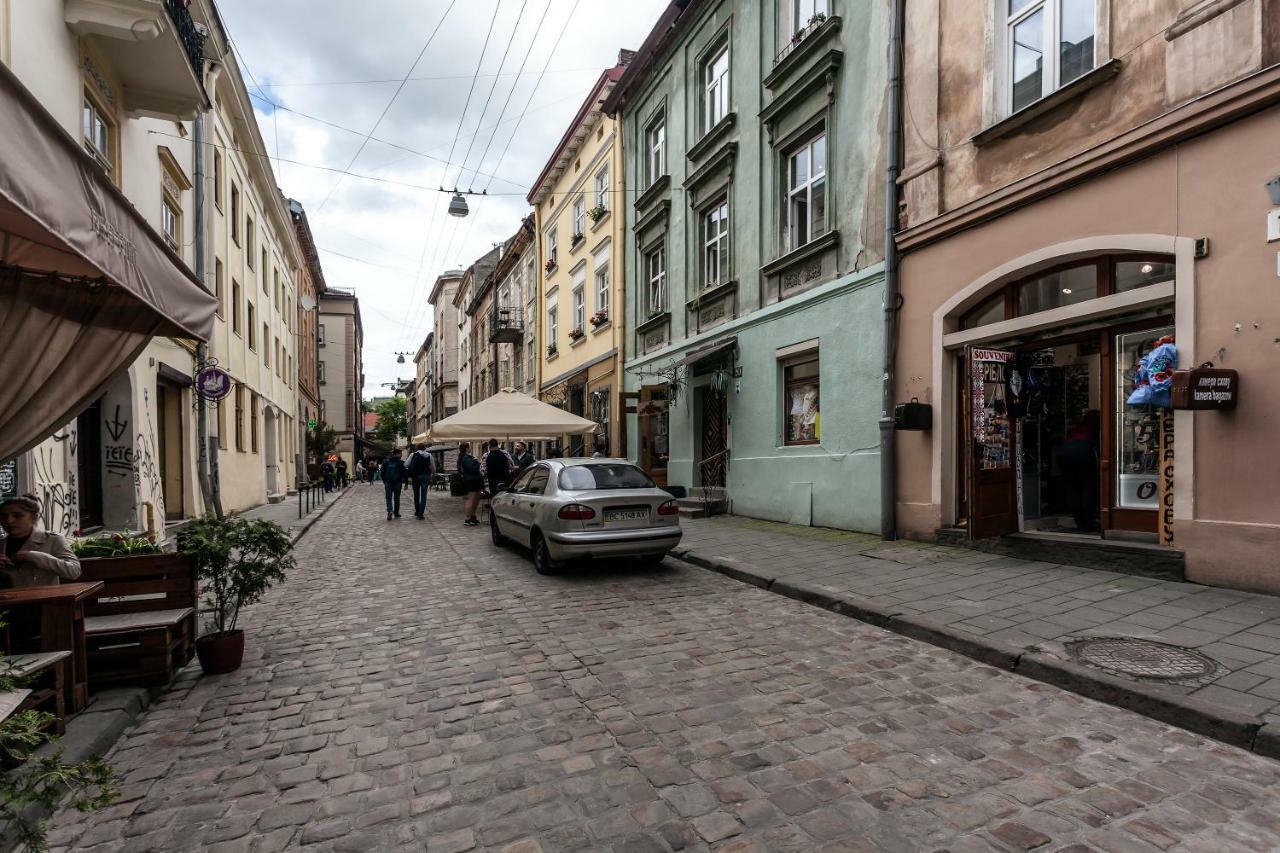 Central Apartments Rynok Lviv Exterior photo