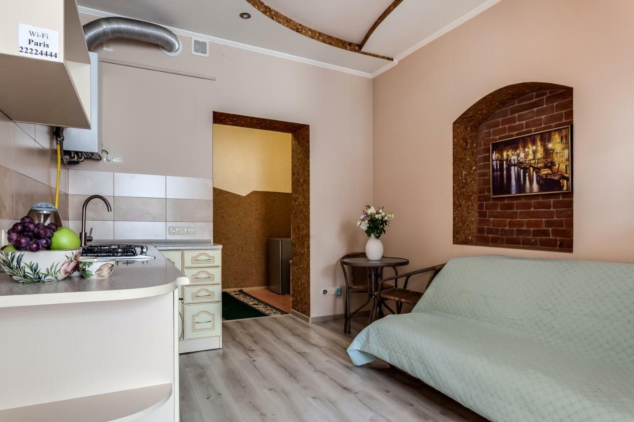 Central Apartments Rynok Lviv Exterior photo